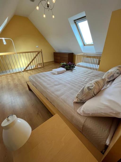 Apartament Hemingwaya Jelenia Gora Ngoại thất bức ảnh