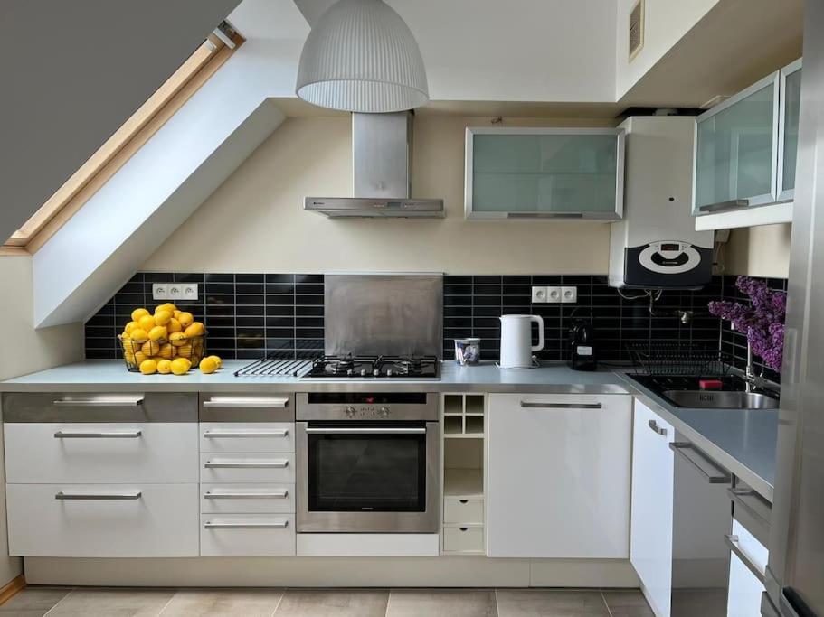 Apartament Hemingwaya Jelenia Gora Ngoại thất bức ảnh